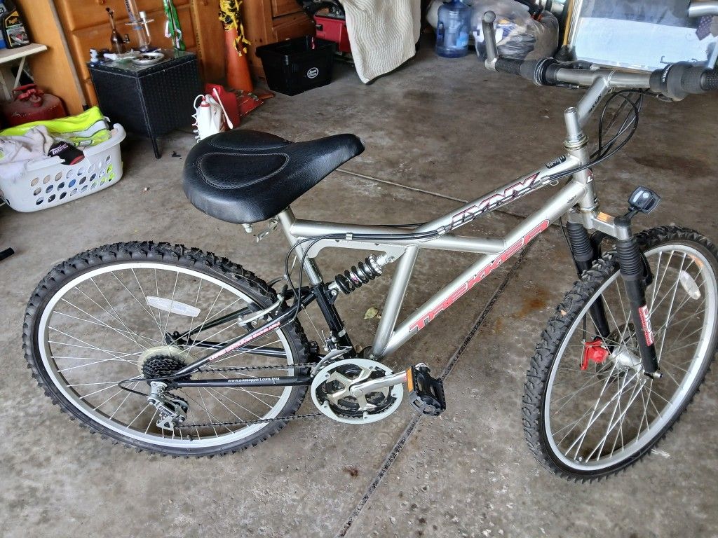 Lynx Trekker 
