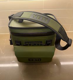 YETI Hopper Flip 8 W/ 1L sidekick