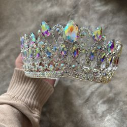 Crown 