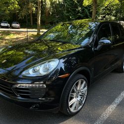 2013 Porsche Cayenne · S Platinum Edition Sport Utility 4D