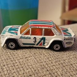 Lot Of Vintage Tootsie Cars Various 