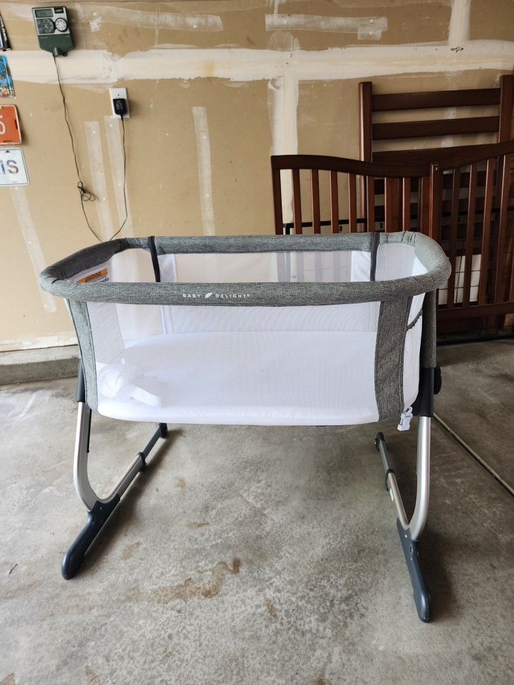 Baby Delight Bassinet 