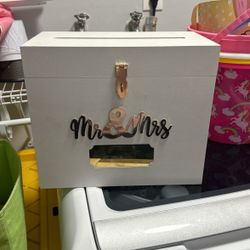 Mr & Mrs  Card Box