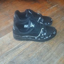 Shoes Size 9.5