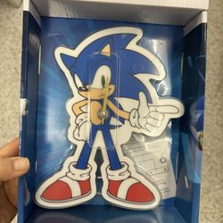 NWT Limited edition Sonic the Hedgehog Tabletop Clock