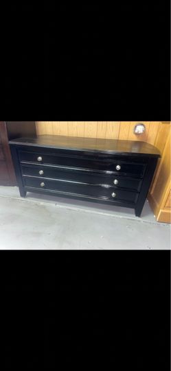 JEROME’S coffee Table