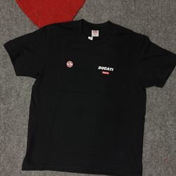 Supreme t-shirt