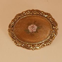 Vintage oval goldtone flower pin