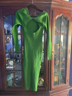 Woman’s dress large