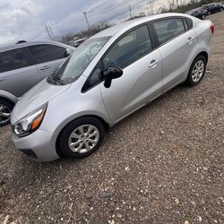 2015 KIA Rio