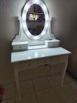 Makeup Vanity
