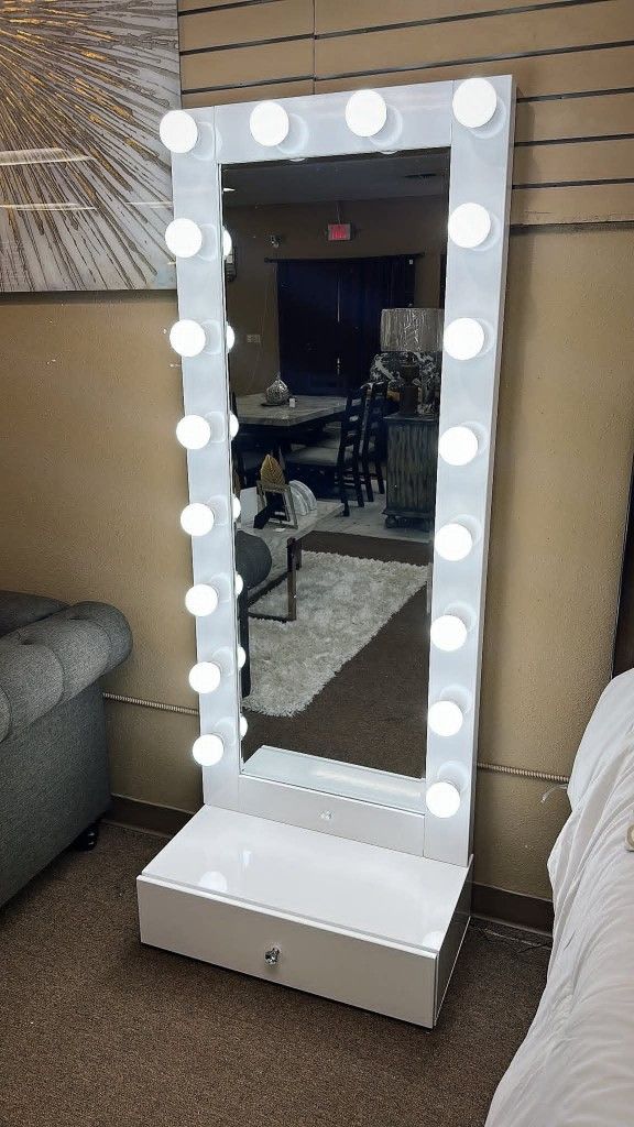 Mirror for Sale!!! Ask For Price!!! Preguntar Por Precio
