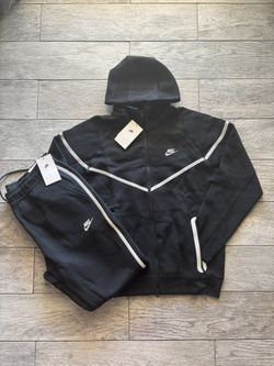 Nike tech Black Tracksuit