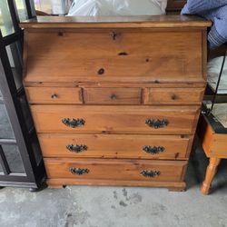 Dresser/Desk