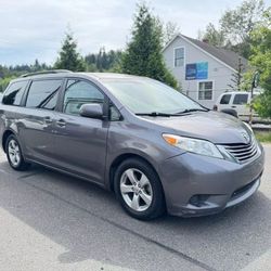 2017 Toyota Sienna