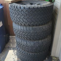 Silverado Sierra Off Road Tires Complete.