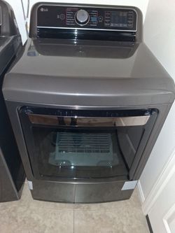 LG Smart Front-Load Vented Dryer (Graphite Steel)