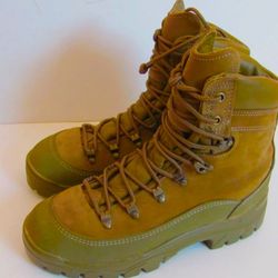 Belleville NEW Gore-Tex Mountain Tan Hiking Hunting Boot