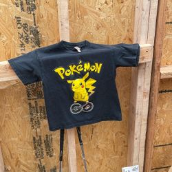 Size Large Vintage Pokémon, GO Kids T-Shirt.