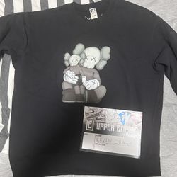 KAWS x Uniqlo Longsleeve Sweatshirt size medium