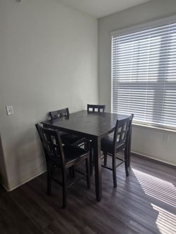 4 seat bar height dining table