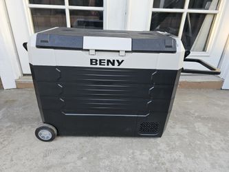 BENY 12 Volt Refrigerator