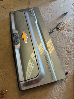 2019-2025 Chevy Silverado 1500 Multipro tailgate