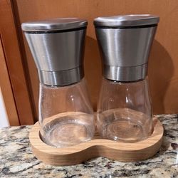 Glass Salt and pepper grinder