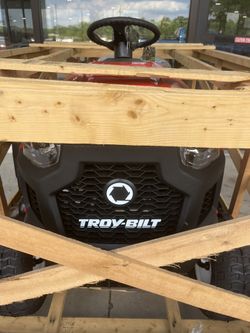 Troy-built Bronco 42” 547cc Engine Gas Mower