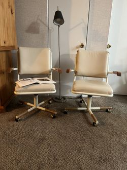 Mid Century Casual Living Dinette Chairs