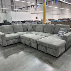  NEw Sectional 