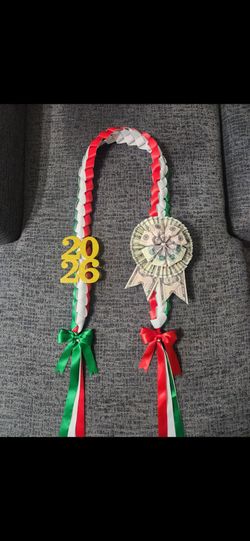 Graduation leis