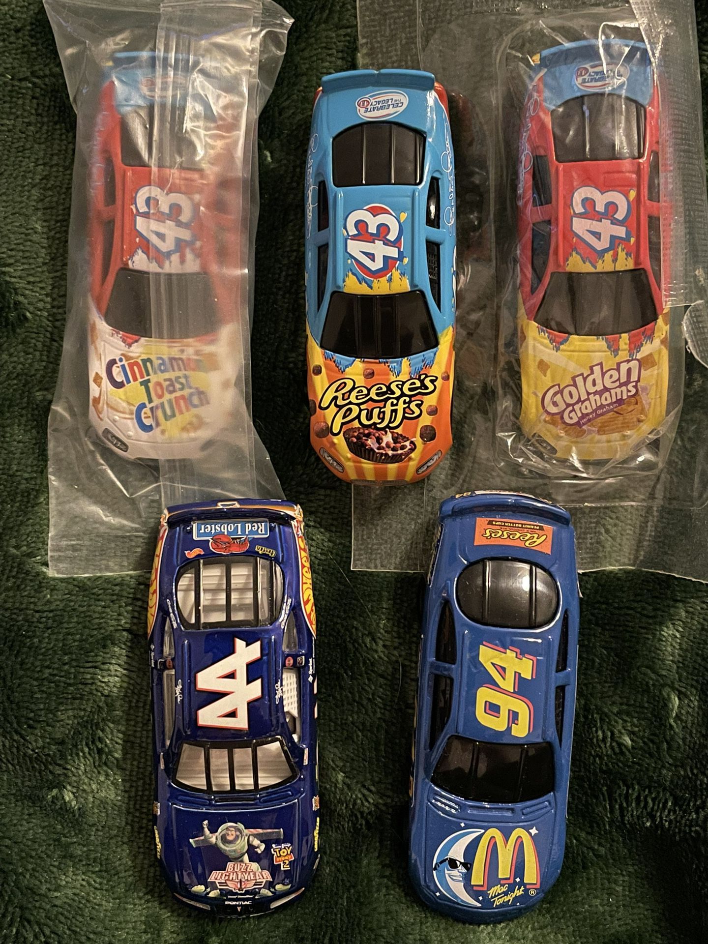 Hot Wheels And Matchbox Die Cast Cars