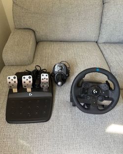 PS5/PS4 / Xbox Steering wheel, pedals & manual shift