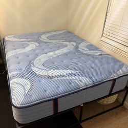 Mattress w Mattress Topper