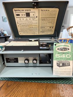 Argus Automatic 540 Color-Slide Projector