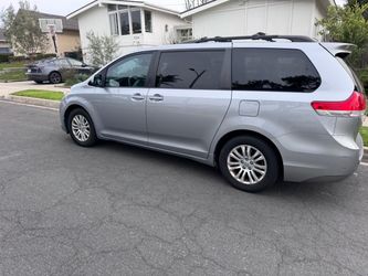 2011 Toyota Sienna