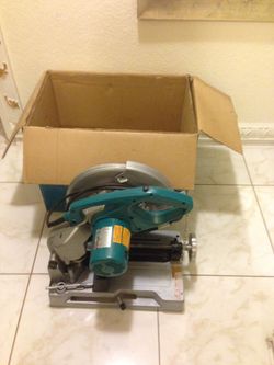 Makita Cutting Saw