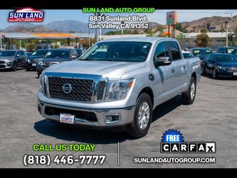 2017 Nissan TITAN