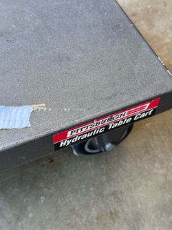 Pittsburgh Harbor Freight hydraulic table cart