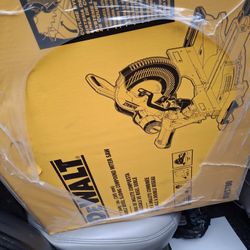 Dewalt Double Bevel Sliding Compound Miter Saw 