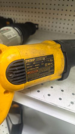 DEWALT v.s. Reciprocating saw 1 1/8” stroke model: DW304P