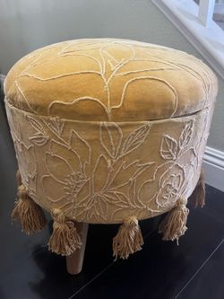 Cute Ottoman