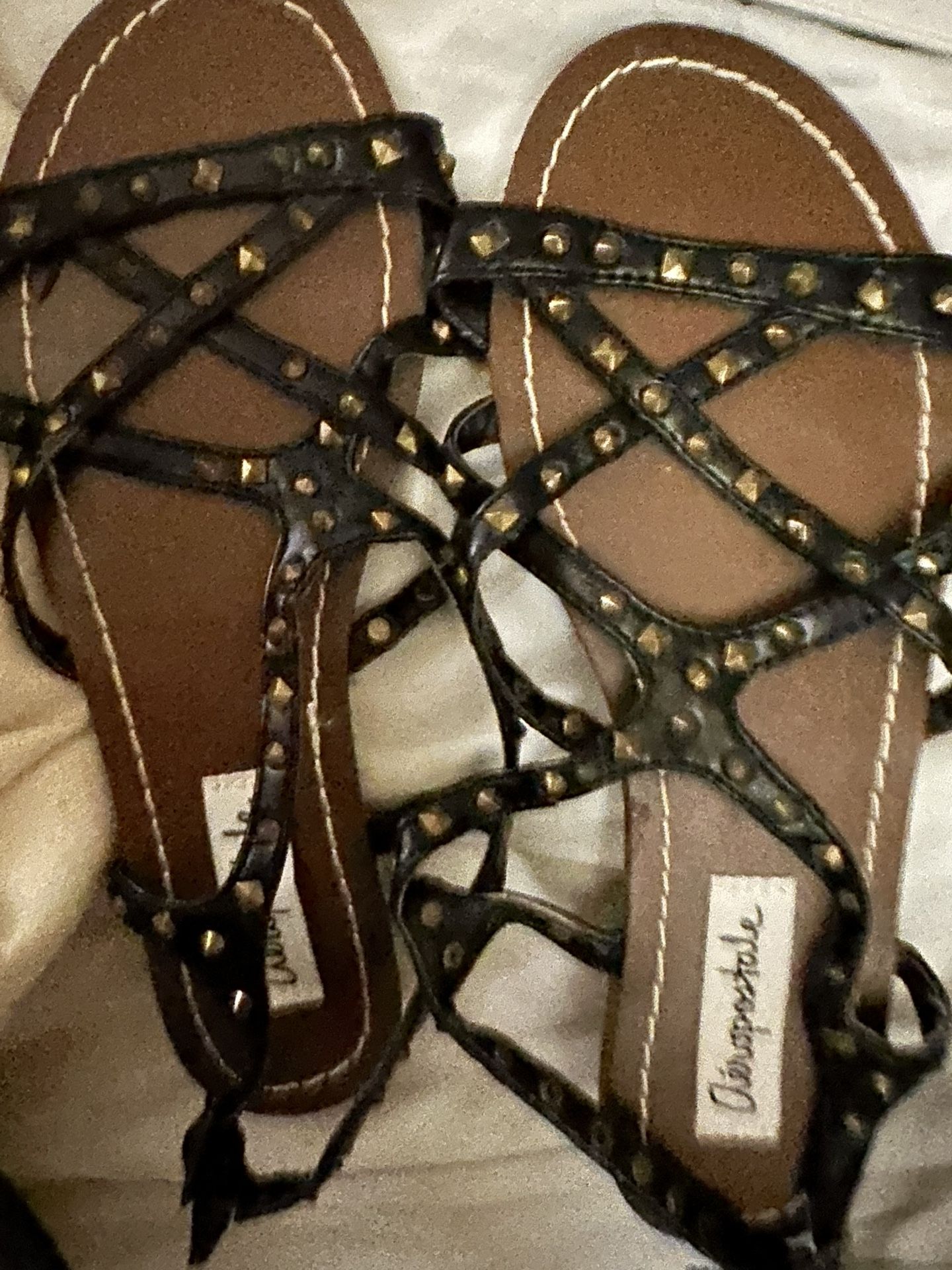 Aeropostale sandals
