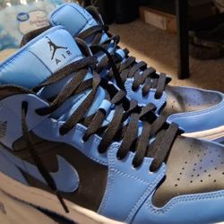 Air Jordan's 1 Navy Blue & Black Size 9 Boys 
