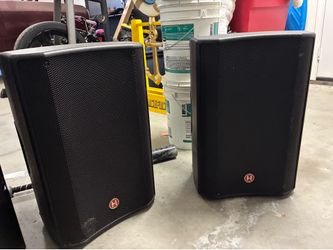 Harbinger powered speakers 12 inch V1112
