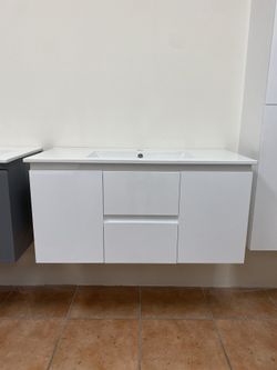 END OF YEAR SALE ~ Modern Floating Bathroom Vanity - 40 inches