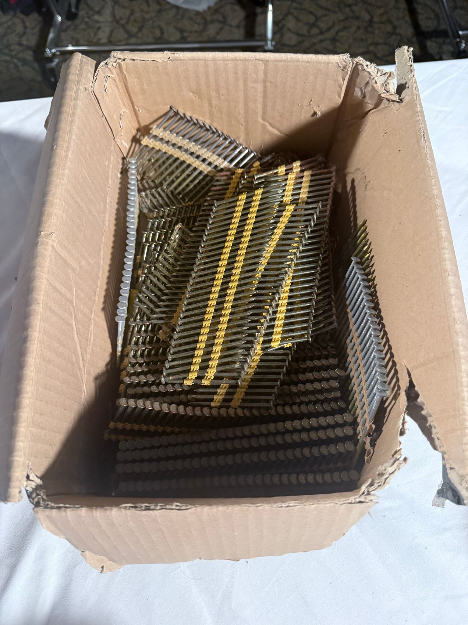 Box of Framing Nails – Collated Nails for Nail Gun