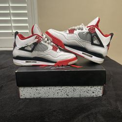 Air Jordan 4 Retro 