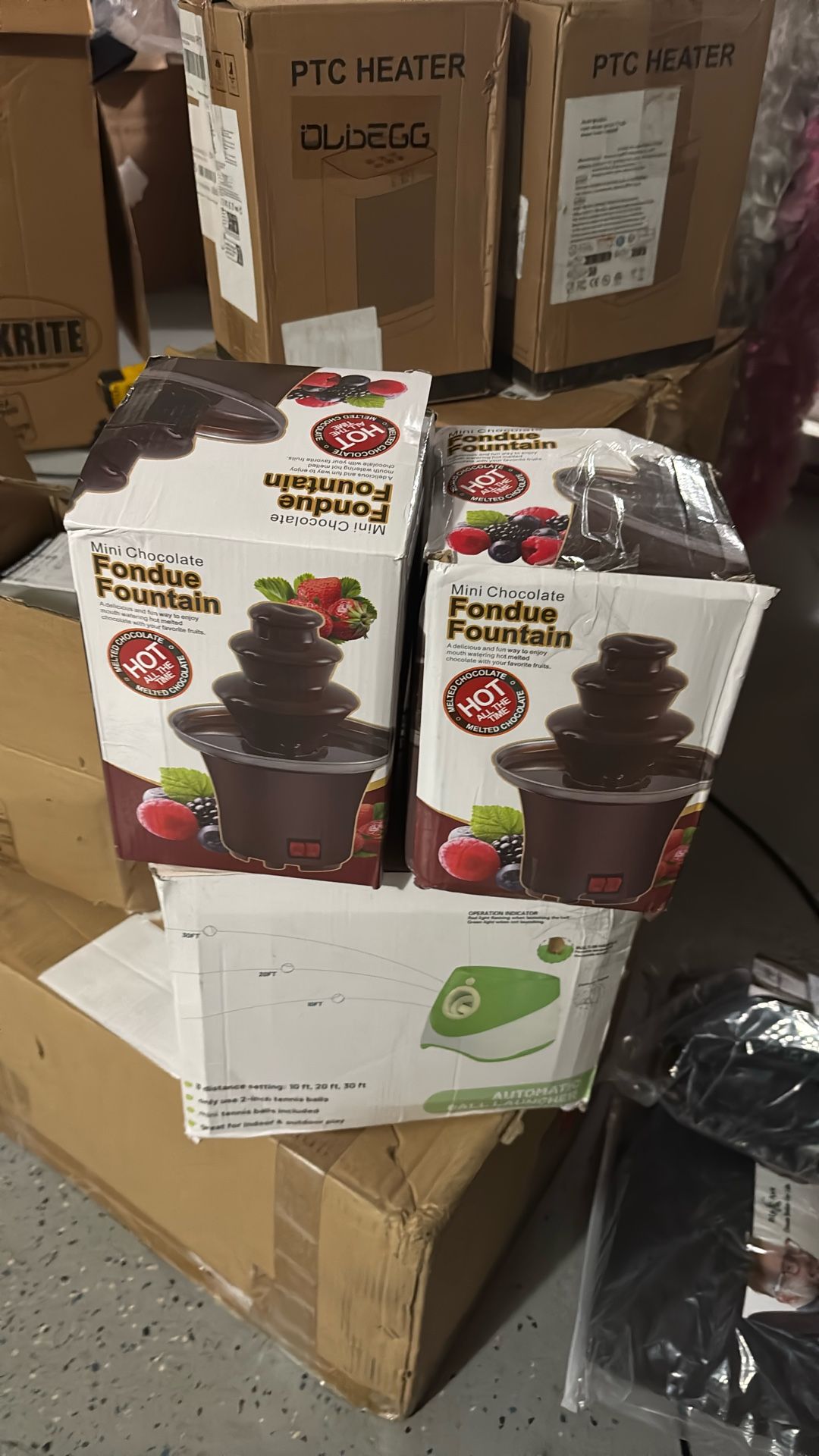 🍫✨ Mini Chocolate Fondue Fountain – $15✨🍫 